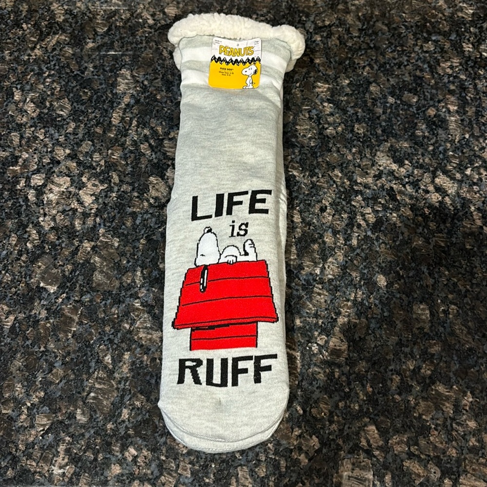 Peanuts - “Life is Ruff” Fuzz Socks with Grippers